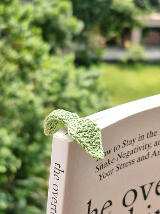 Light Green leaf crochet bookmark