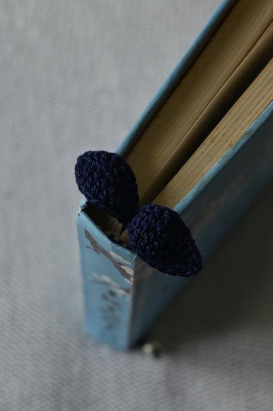 Navy Blue Leaf crochet bookmark