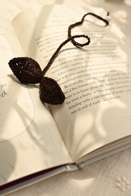 Brown leaf crochet bookmark