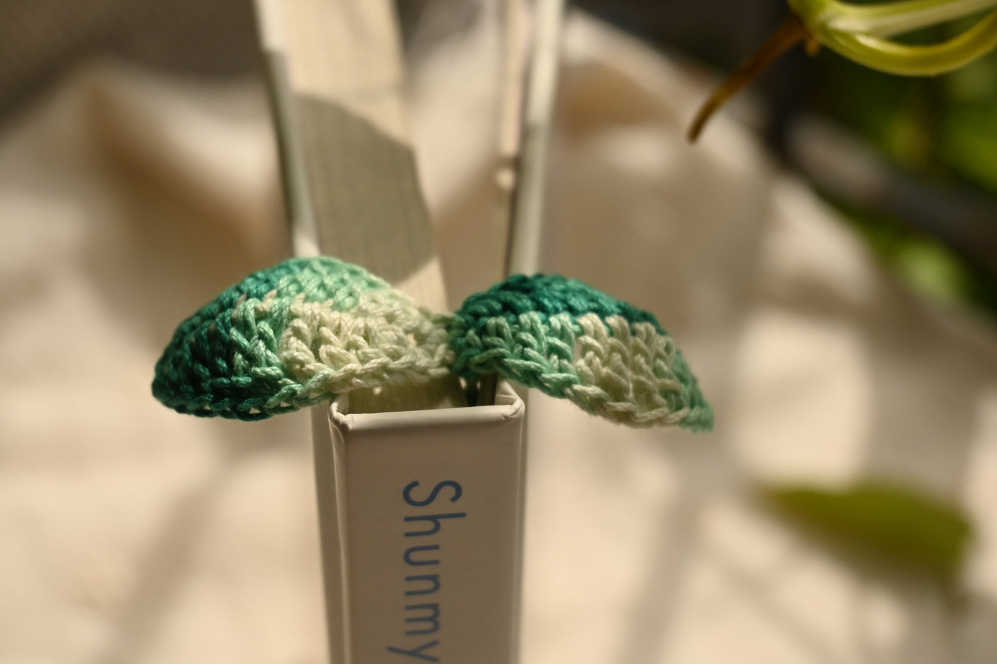 Green & White Tinted leaf crochet bookmark