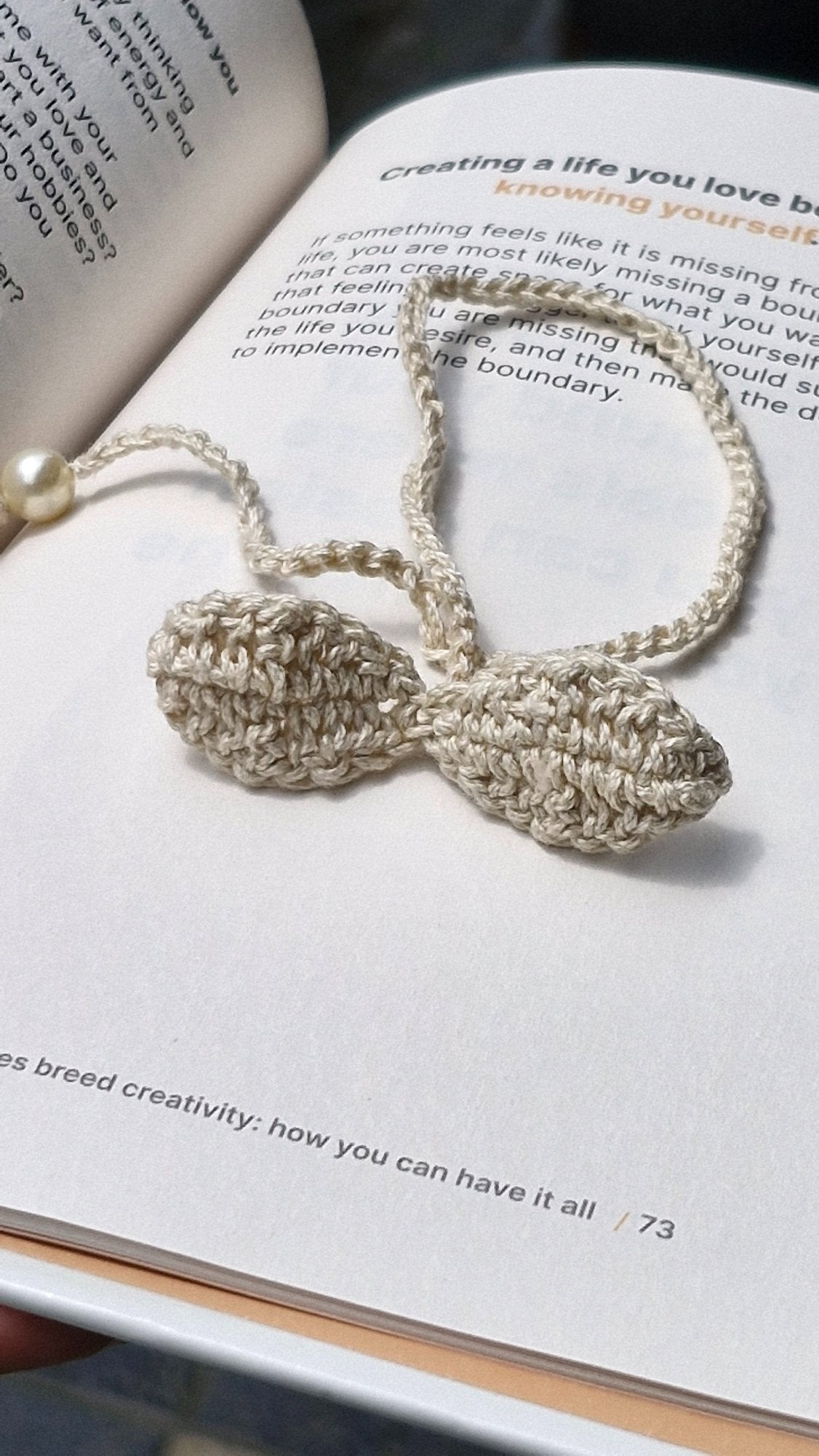 Beige leaf crochet bookmark