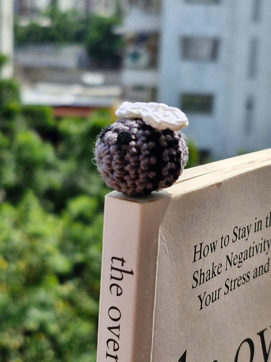 Grey Honeybee crochet bookmark