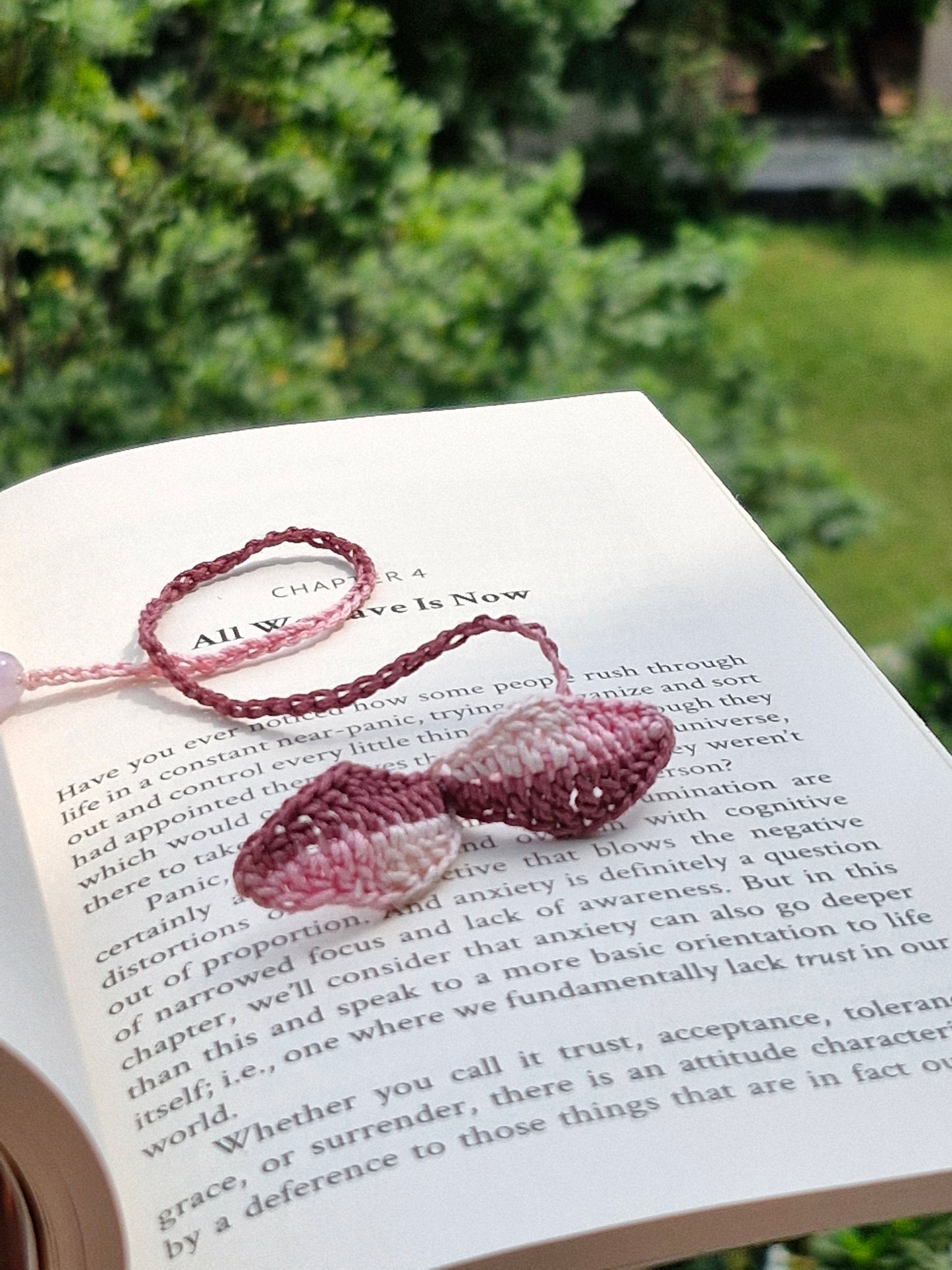 Pink & White tinted leaf crochet bookmark