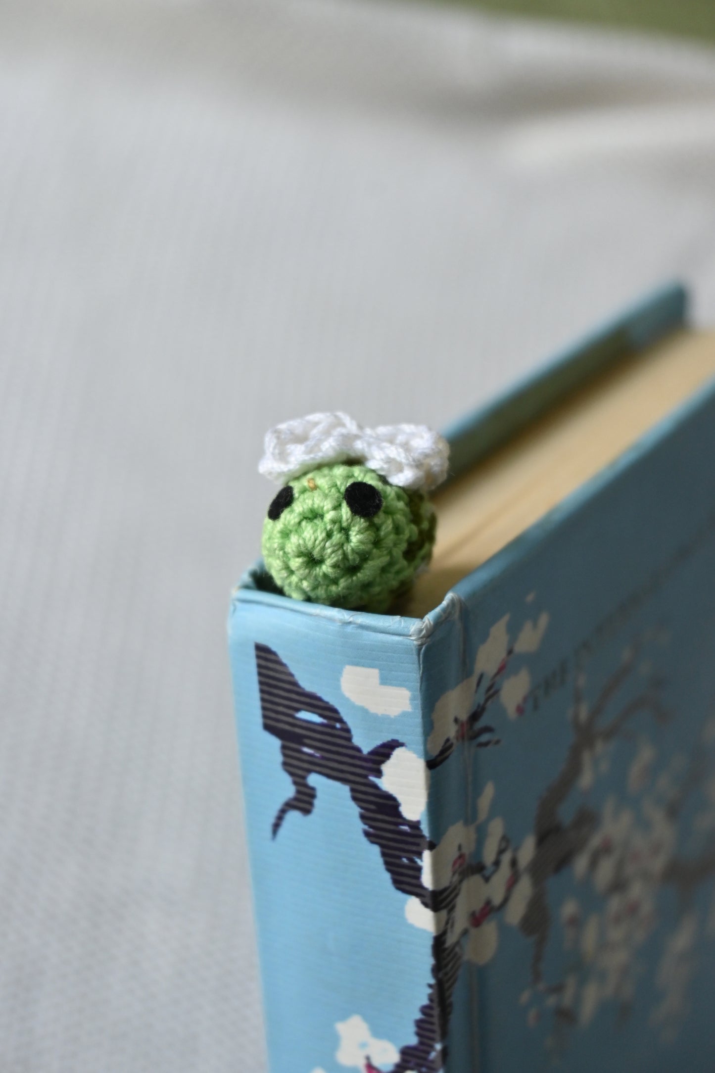 Green Honeybee crochet bookmark